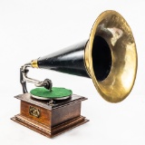 Victor I First Style Disc Horn Phonograph