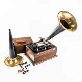 Edison Standard 4 Latch Suitcase Cyl Phono w/Horn