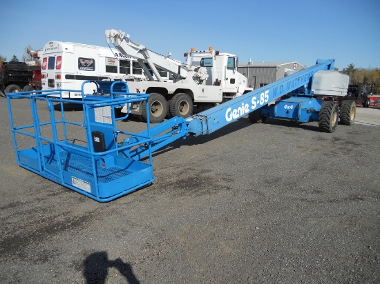 2002 Genie S-85 Boom Lift