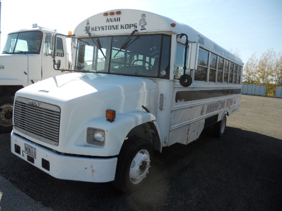 2002 Freightliner F365 Passenger Bus