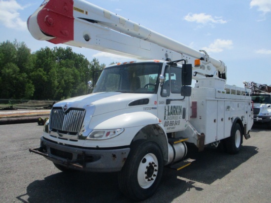 2013 International Durastar 4400 Bucket Truck