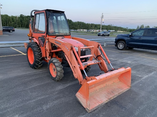 2011 Kubota L3200 Backhoe Loader