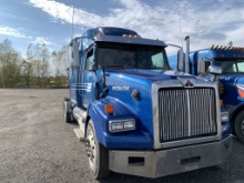 2015 Western Star 4900 Tandem Axle Sleeper Cab