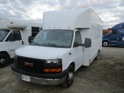 2019 GMC Savana 3500 Box Truck