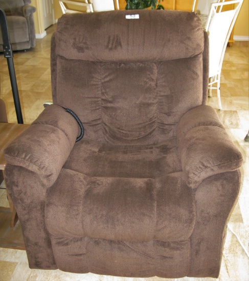 RECLINER WITH STAND UP FEATURES