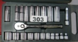 DRAWER IN TOOL CHEST RATCHET SET