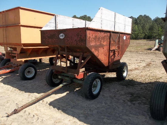 913     Gravity Wagon