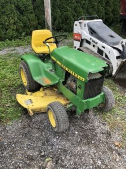 John Deere 140 Riding Mower