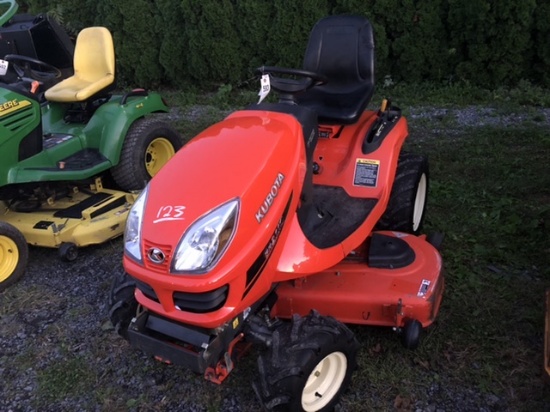 Kubota GR2110 Riding Mower