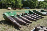 John Deere 643 corn head