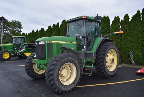 John Deere 7810