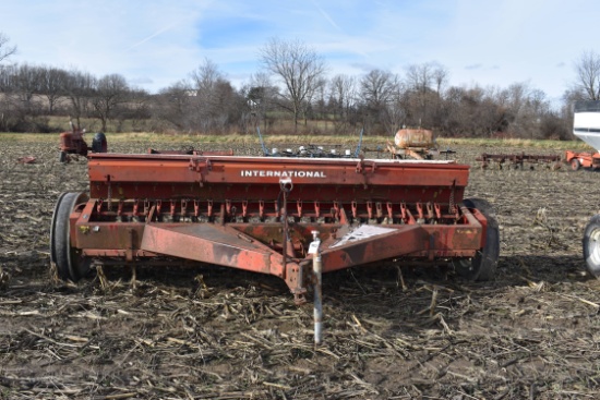 IH 510 grain drill, grass seeder