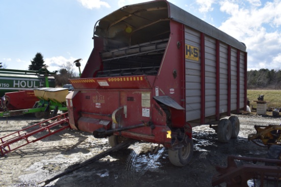 H-S 7 t4 Twin Auger Forage Wagon