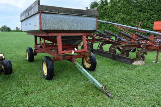 Gravity wagon