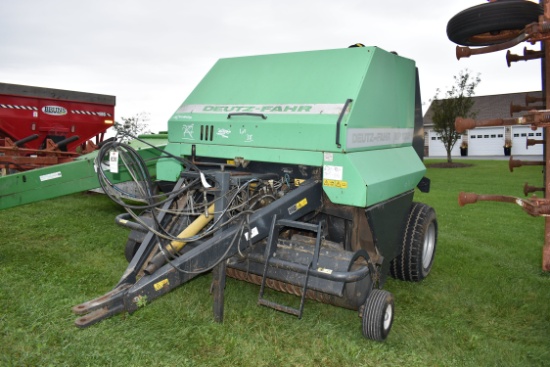 Deutz-Fahr MP122 baler