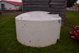 Poly tank, white, 1,050 gals