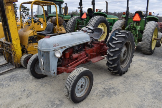 Ford 8 N Tractor