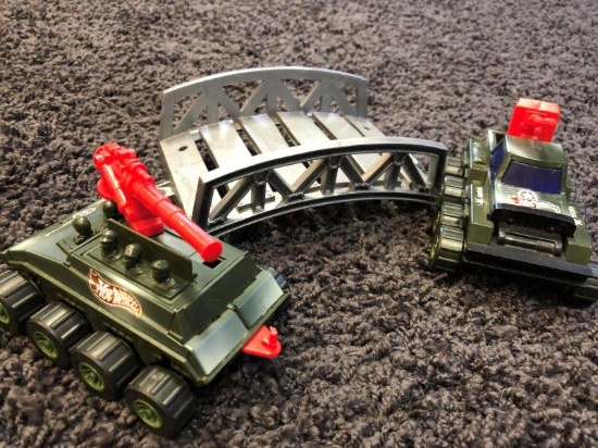 Hot Wheels Motorized 8x8 Tank Lot