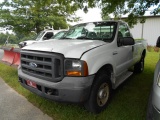 2005 FORD F250 PU GAS, AUTO, 4X4, 8' BED S/N 1FTNF21535EB86301 MI SHOWING 118973