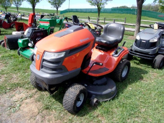 HUSQVARNA YTH20K46 KOHLER GAS S/N 042209A007498 HRS SHOWING 320