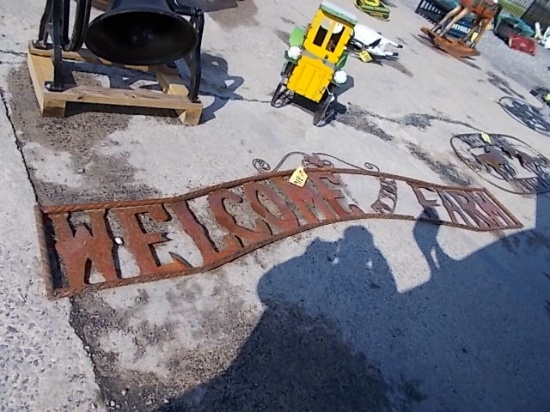 WELCOME TO THE FARM SIGN