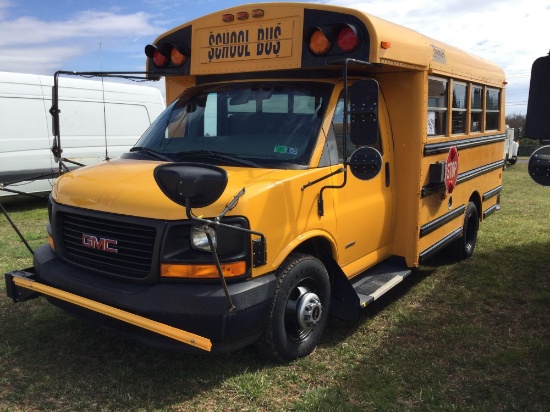 2007 GMC Passenger Bus