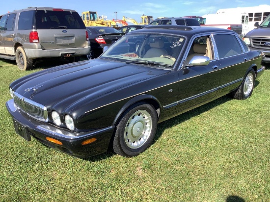 2000 Jaguar XJ8