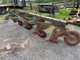 4 - BOTTOM  John deeere plow