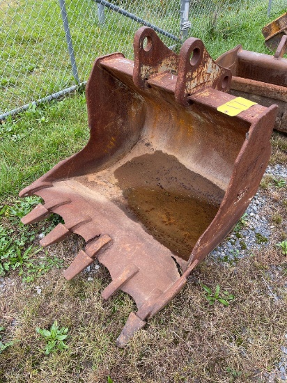 36" 310-410GJ Bucket