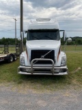 2011 Volvo VNL T/A Road Tractor