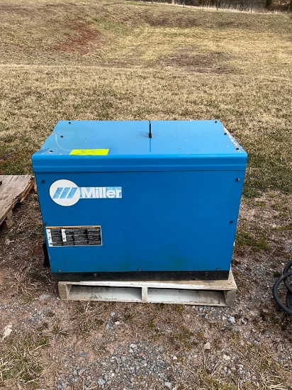 Miller Deltaweld 452 Welder