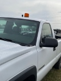2004 Chevy 2500HD Pick Up, 6.0L, Auto, 4x4, Plow Mount & Wiring, Directional traffic arrows, Hitch
