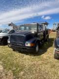 2001 International 4700, DT 444E, 5 speed, Crew Cab, Ingersoll-Rand air compressor (1,661 Hours),