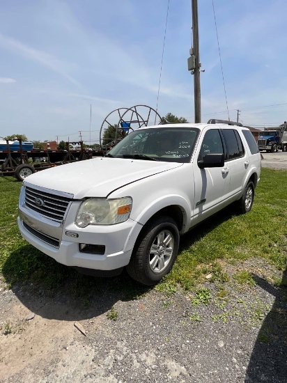 2008 Ford Explorer, **NO REVERSE & TRANSMISSION ISSUES**, 4.0L motor, 4x4, Automatic, VIN: