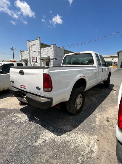 2006 Ford F350 Pickup, Dsl, Auto, 4x4, Ext Cab, Rec Hitch, XL Package, VIN: 1FTSX31P26ED20191, Miles
