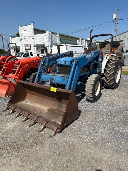New Holland 2120, O-rops, 4x4, New Holland 7309 Loader, GP Bucket, 3 pt, PTO, S/N V31689, Hrs: 3026