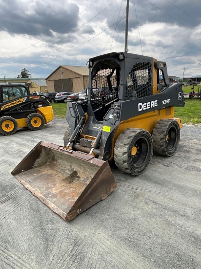 2016 John Deere 324E, O-rops, Aux Hyd, Quick Att, Rear Weights, GP Bucket, SN: 299069, Hours: 1964