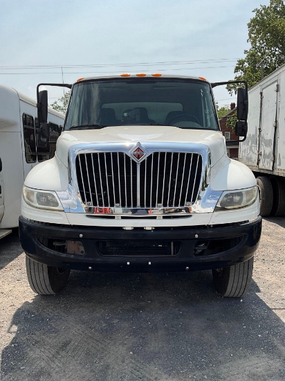 2010 INTL DuraStar Garbage Truck, **SELLS W/ CONTENTS*, MaxxForce Diesel, New Way Body Rear Loader,