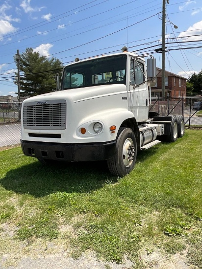 2000 Freightliner...FL112 T/A Road Tractor, **DOES NOT RUN**, CAT Motor, 10 speed, Air Brakes, Air