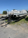 2001 Sweetwater Pontoon Boat, 22 ft, Single Evinrude Motor, Hull # GDY1037PF001, on 2013 Hoosier