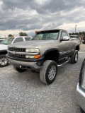 2000 Chevy 1500 Pickup, 5.3L , Automatic, 4x4, Hitch Reciever, VIN: 1GCEK14T1YZ361691, Miles -