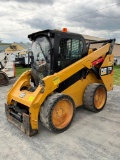 CAT 272D2 XHP, Cab, Heat, AC, High Flow, Hyd Quick Att, 2 spd, Back Up Camera, SN: 200443, Hours: