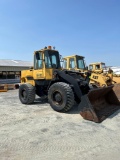 CAT 916 Wheel Loader, Cab, Heat, A/C, GP Bucket, S/N B00998, Hrs: 4443