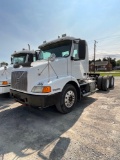 2002 Volvo T/A Road Tractor, 10 speed, Wet Line, Hyd PTO, Air Ride seat, Air brakes, VIN: