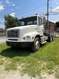 2000 Freightliner...FL112 T/A Road Tractor, **DOES NOT RUN**, CAT Motor, 10 speed, Air Brakes, Air