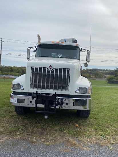 2013 International PayStar Tandem Axle Road Tractor, MaxxForce, 13 Speed Eaton-Fuller, Air Brakes,