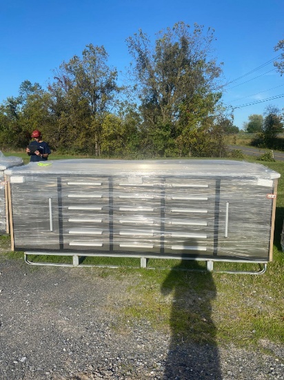 10' - 18 Drawer Work Bench
