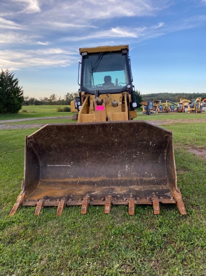 CAT 953C, Cab, Heat, AC, GP Bucket, 20" Tracks, SN: A11705, Hours: 7383