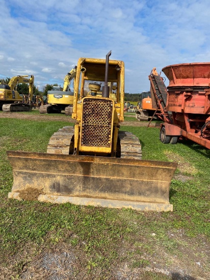 John Deere 550, O-rops, 6 Way Blade, SN: n/a, Hours: 8950