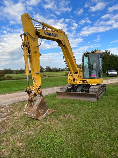 Komatsu PC88MR, Cab, Heat, AC, 18" Rubber Tracks, 22" Tooth Bucket, Plumbed, Leveling Blade, Slide